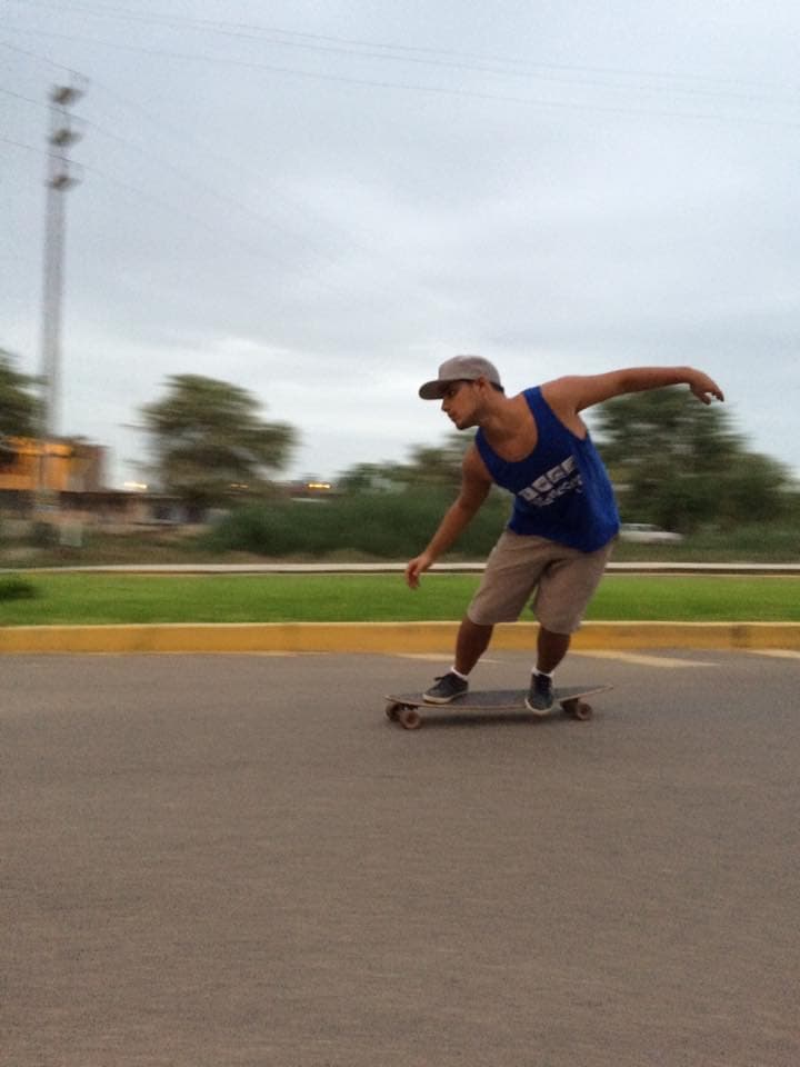 Apmstone en skate longboard